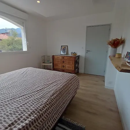 Сasa de vacaciones Maison Avec Jardin à - Centre à 5 Min à Pieds *