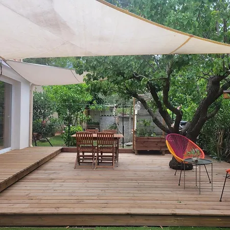 Maison Avec Jardin à - Centre à 5 Min à Pieds Сasa de vacaciones *